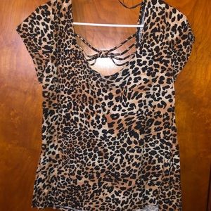 Cute 1X Cheetah top!